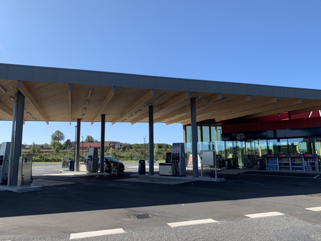 Q8 tankstation ved Hårup | SL byg Tømrer i Lystrup